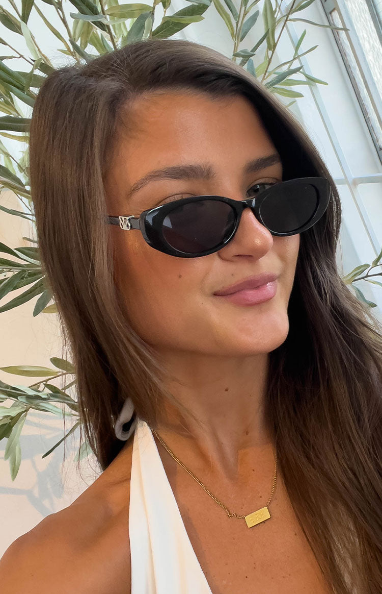 Beginning Julie Black Rounded Sunglasses (FREE over £55) Image