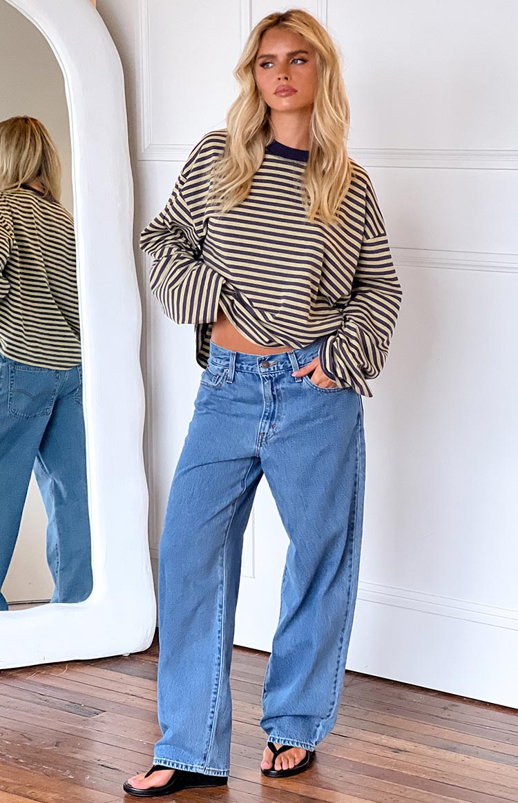 Levi's® Own it Stone Women's Baggy Dad Jeans Image