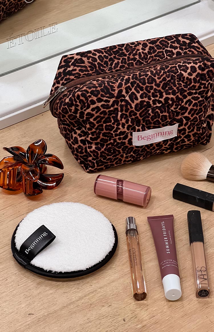 Take It Off Black Reusable Face Wash Pads 3 Pack Image