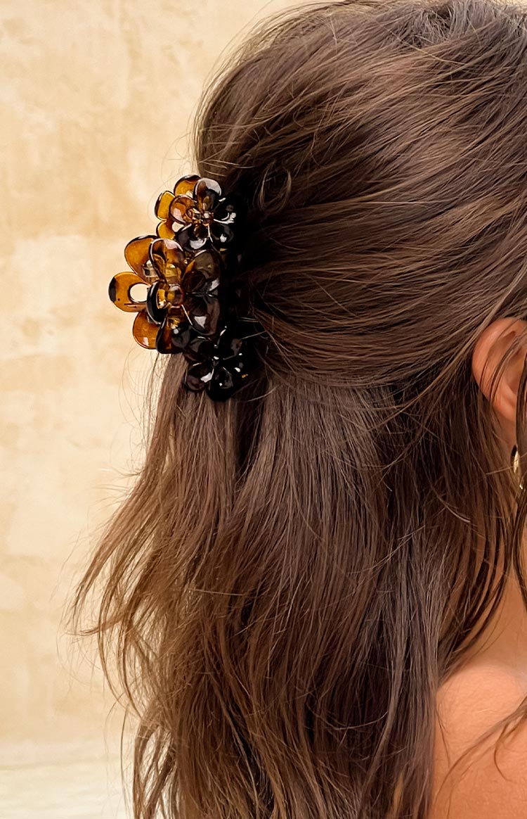 Tam Brown Flower Hair Claw Image