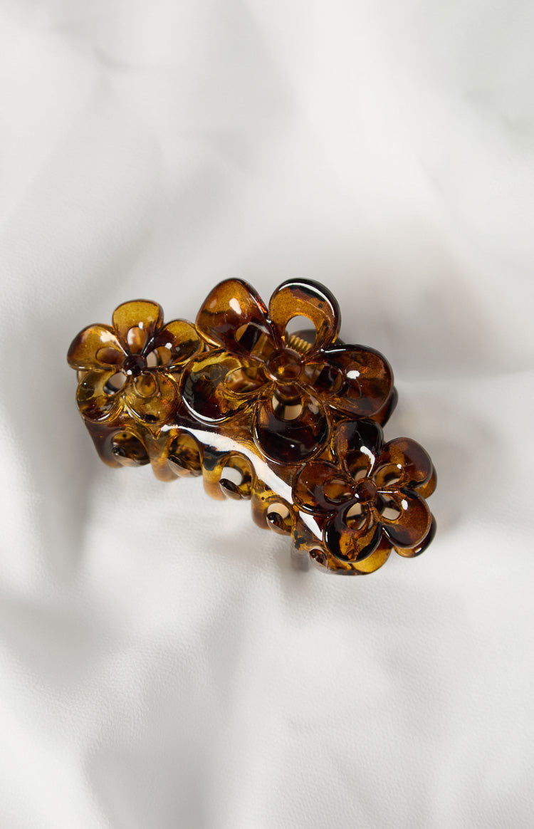 Tam Brown Flower Hair Claw Image