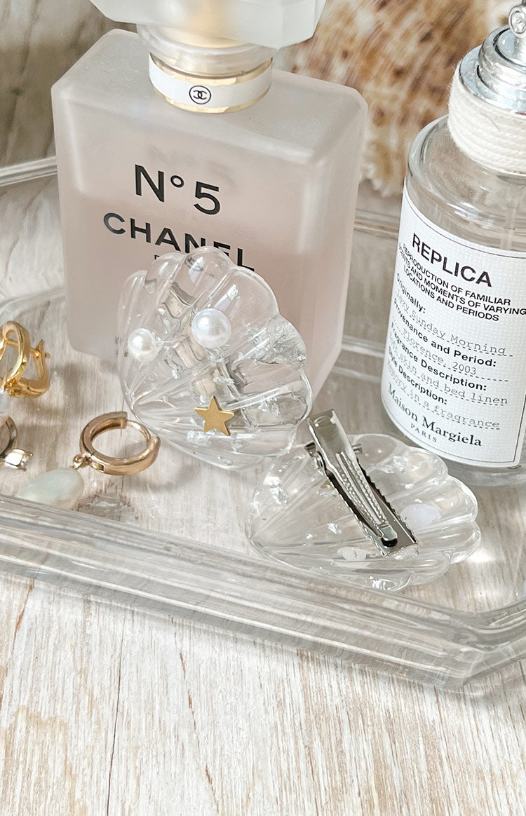 White Shell Hair Clip Image