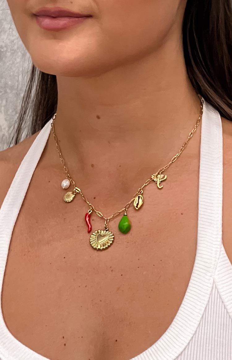 Zane Pendant Necklace