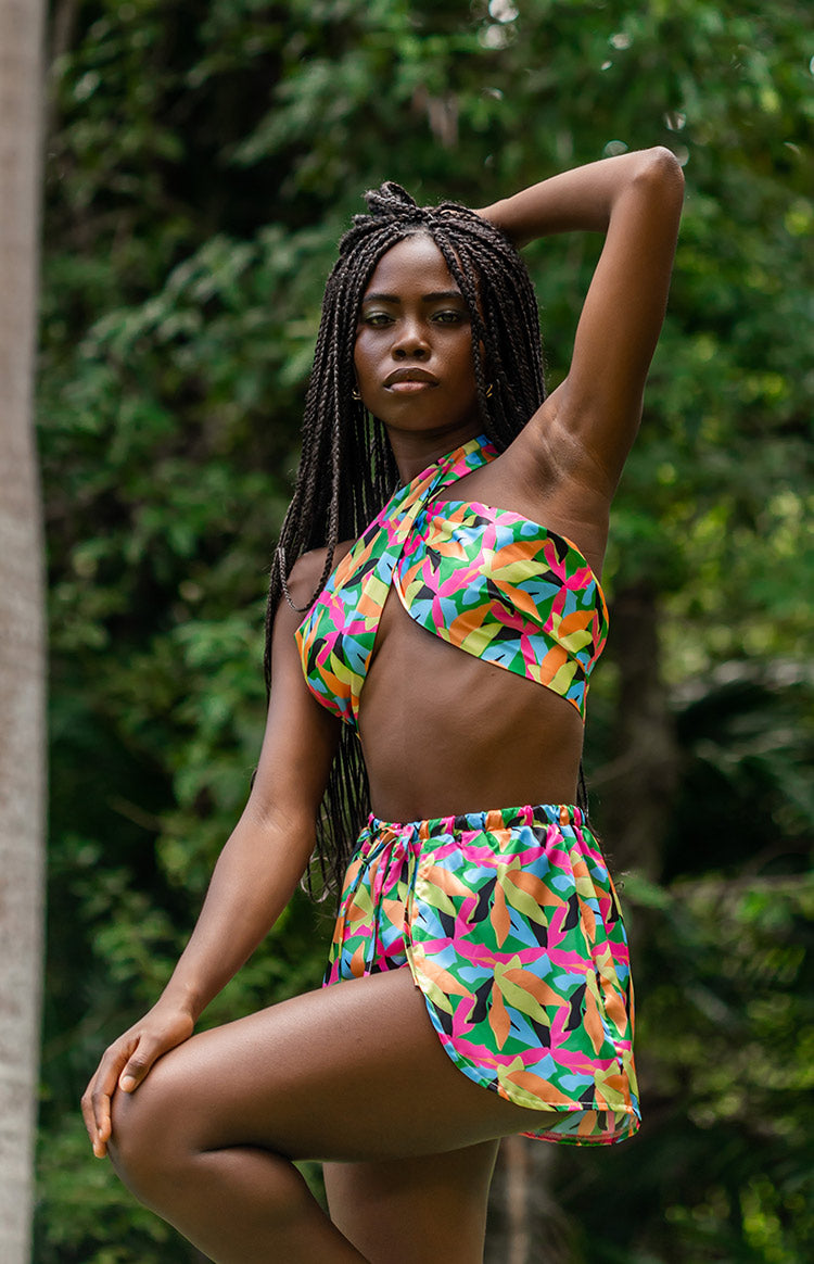 Danna Wrap Shorts Tropical Image